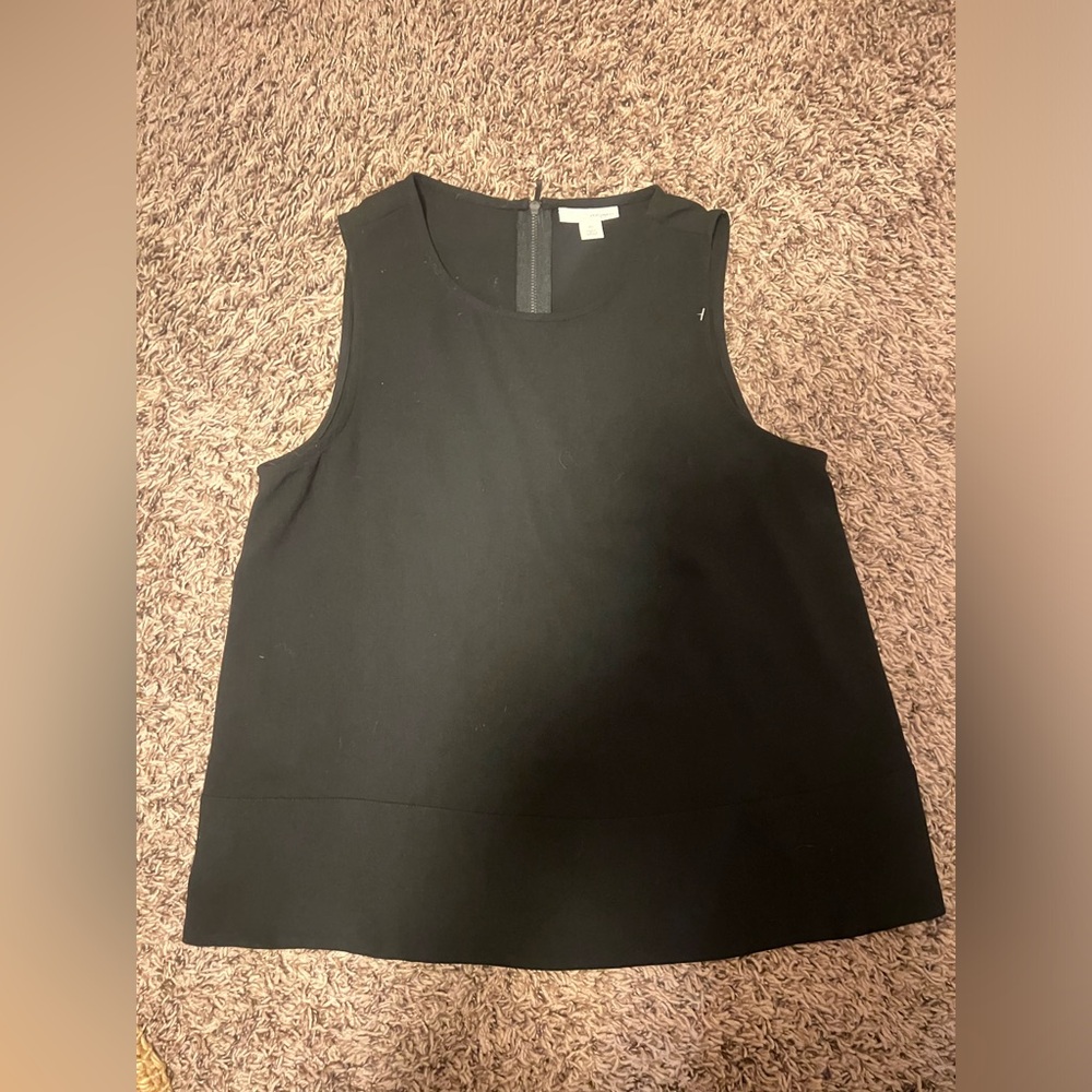Halogen Classic Black Sleeveless Shell Top back zipper bottom hem line Tank